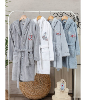 Халат для хлопчика Pupilla Jimmy 12-14p (146-158 см) Халат для хлопчика Pupilla Jimmy 12-14p (146-158 см)